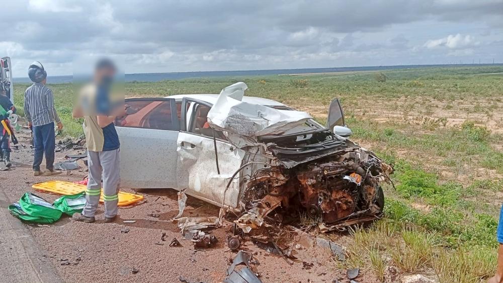 Grave colisão envolvendo três veículos é registrada na BR-316, em Araripina