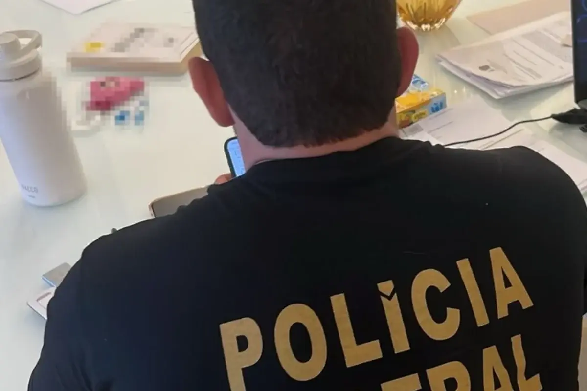 PF faz operação contra advogado suspeito de falsificar atestados para INSS em Teresina