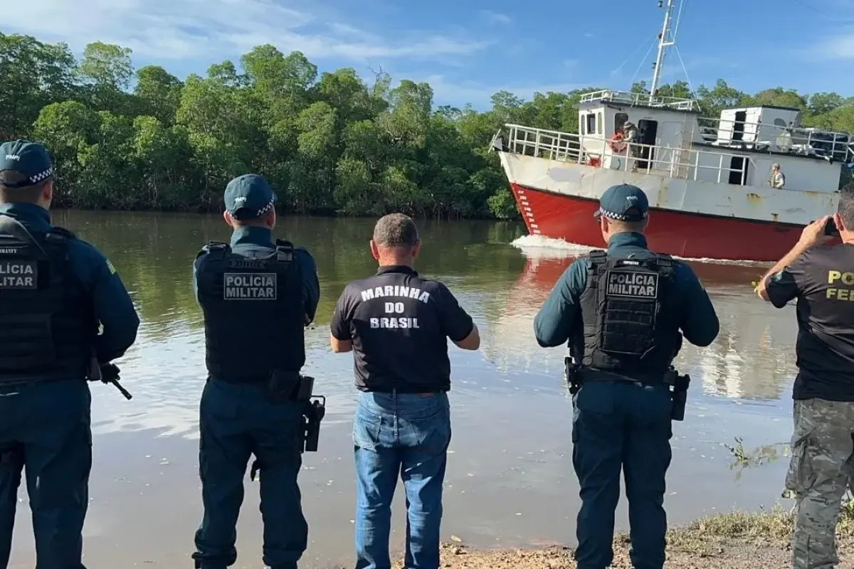Polícia Federal apreende carga milionária de cigarros ilegais no litoral do Piauí