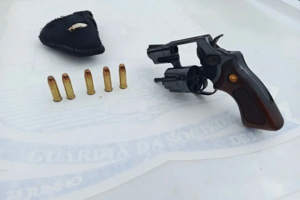 Polícia Militar apreende revólver durante blitz na PI-458 entre Simões e Caridade do Piauí