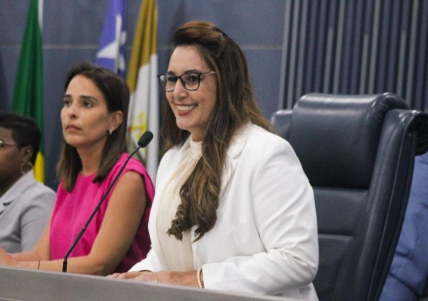 Ana Fidelis segue fiel à  pré-candidatura à deputada federal