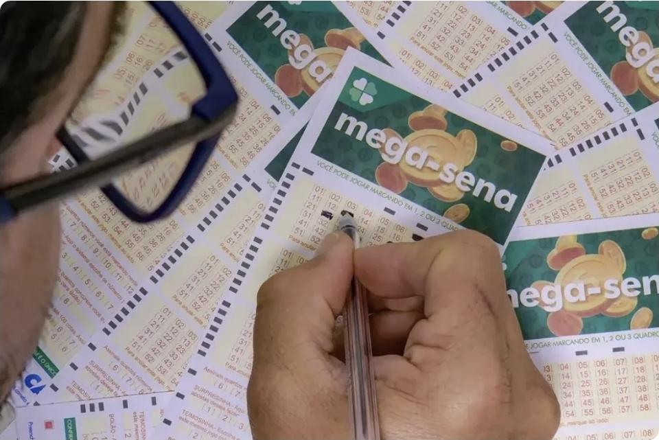 Doze apostas do Piauí acertam quadra da Mega-Sena e prêmio principal acumula em R$ 45 milhões