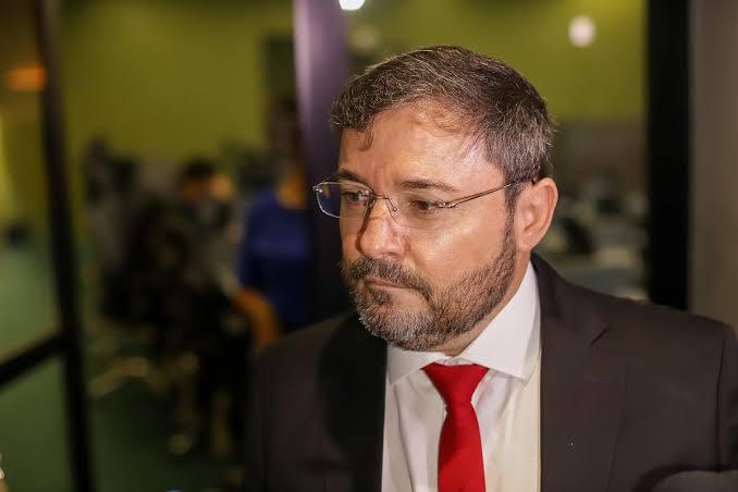Fábio Novo acusa oposição de defender “carroça” no transporte público de Teresina