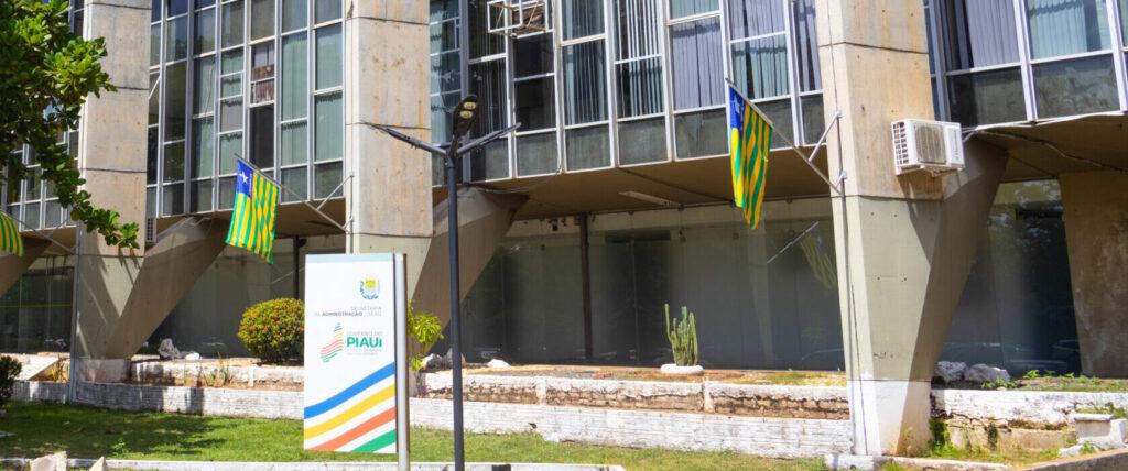 Governo do Piauí define banca do concurso público unificado para órgãos do Estado