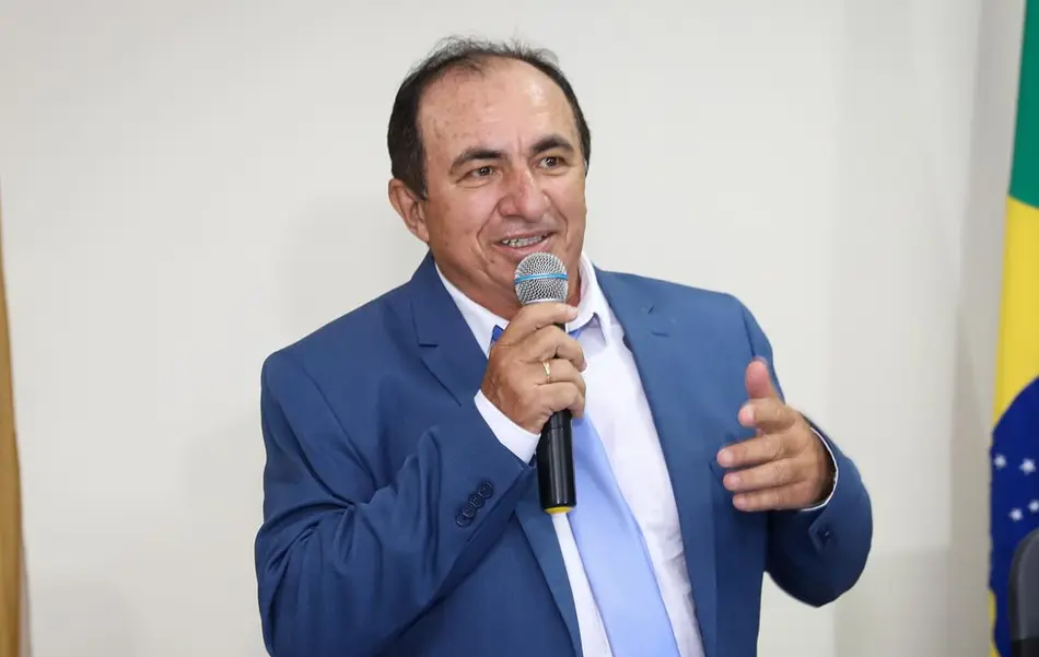 Prefeito de Pio IX, Silas Noronha, é solto após prisão por suspeita de exploração sexual
