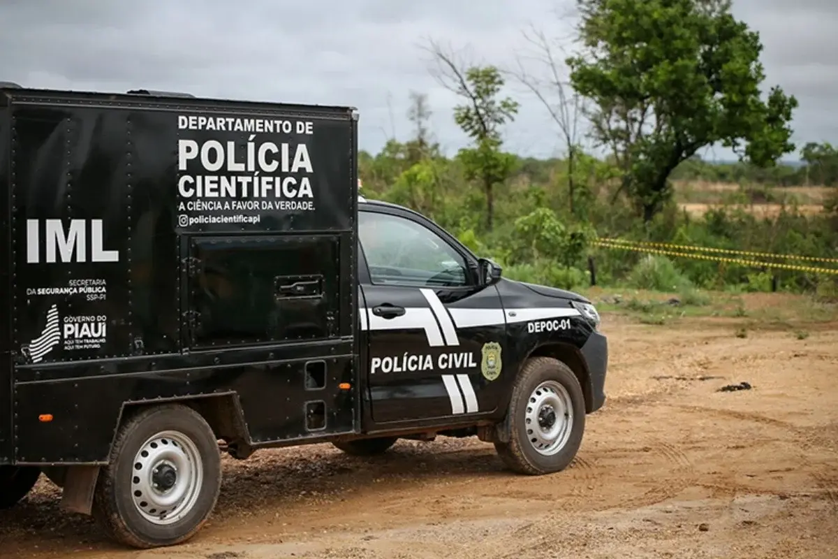 Motorista foge após atropelar dois homens em São Pedro do Piauí; uma vítima morreu
