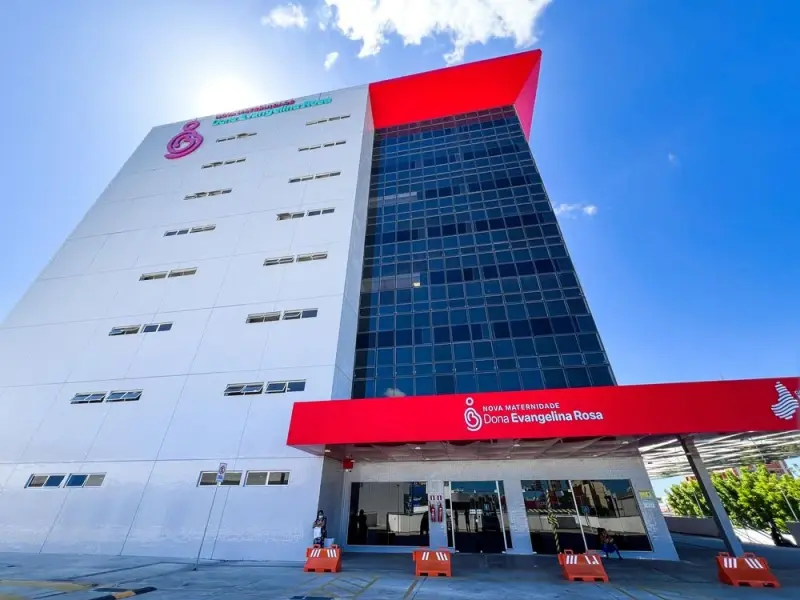 Enfermeira aciona a Justiça após ser apontada como envolvida em tentativa de sequestro de recém-nascido em maternidade de Teresina