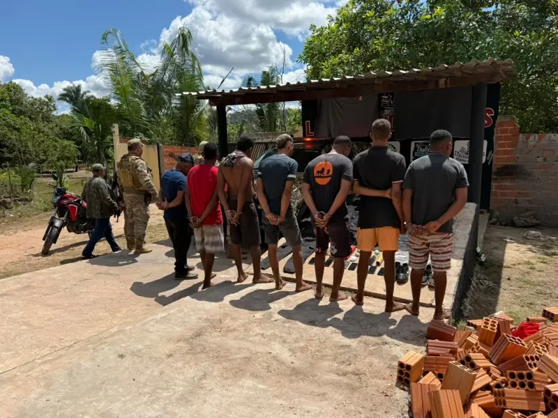 Oito suspeitos de homicídio em José de Freitas são presos durante operação em Teresina