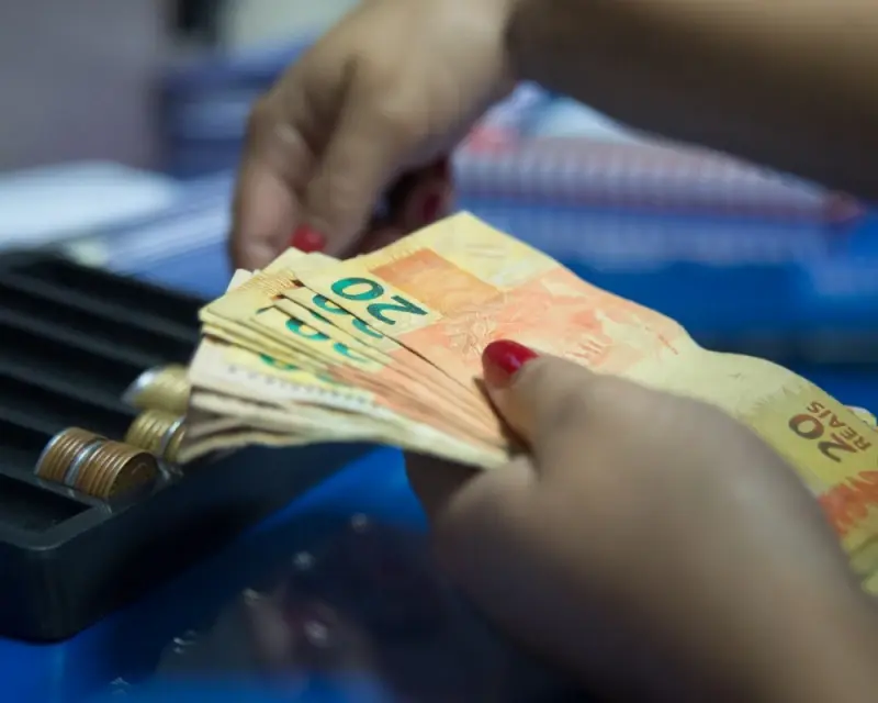 Banco Central ainda tem R$ 5,12 bilhões em dinheiro esquecido; veja como consultar