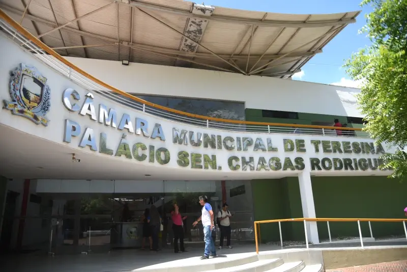 Câmara de Teresina eleva verba indenizatória dos vereadores para até R$ 30 mil mensais