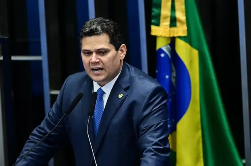 Fim da escala 6x1 avança no Senado e PEC será analisada pela CCJ