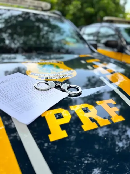 PRF prende seis pessoas durante operação de combate à violência contra a mulher no Piauí