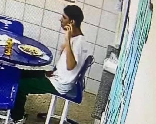 Secretária usa manobra de Heimlich e salva estudante de 18 anos após engasgo em escola de Teresina