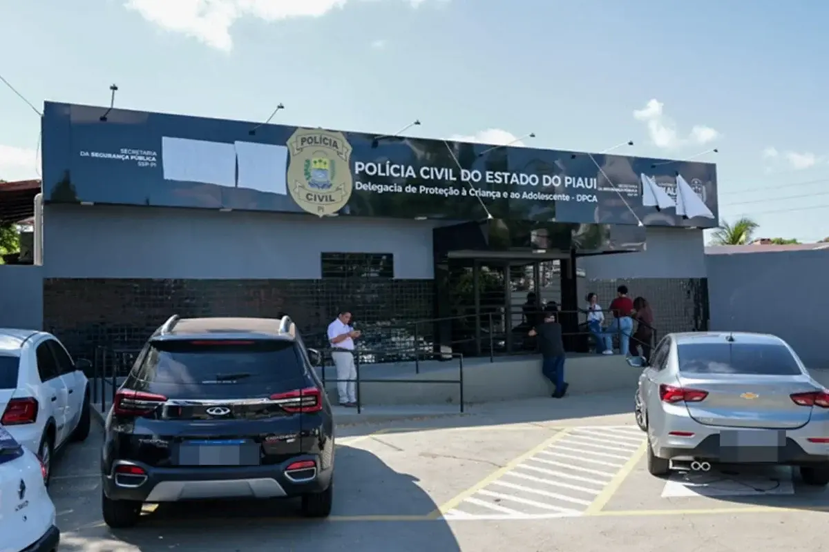Pai é preso suspeito de estuprar filha de 11 anos em Teresina na frente da irmã