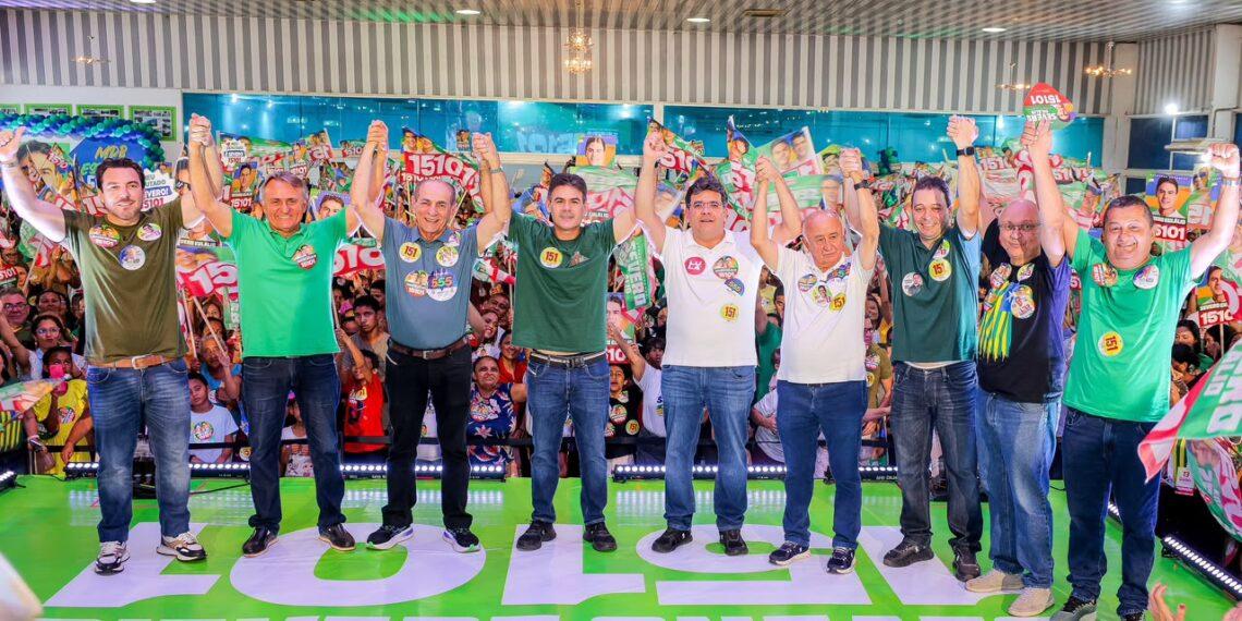 Rafael destaca parceria com Severo Eulálio em ato marcado por grande mobilização em Teresina