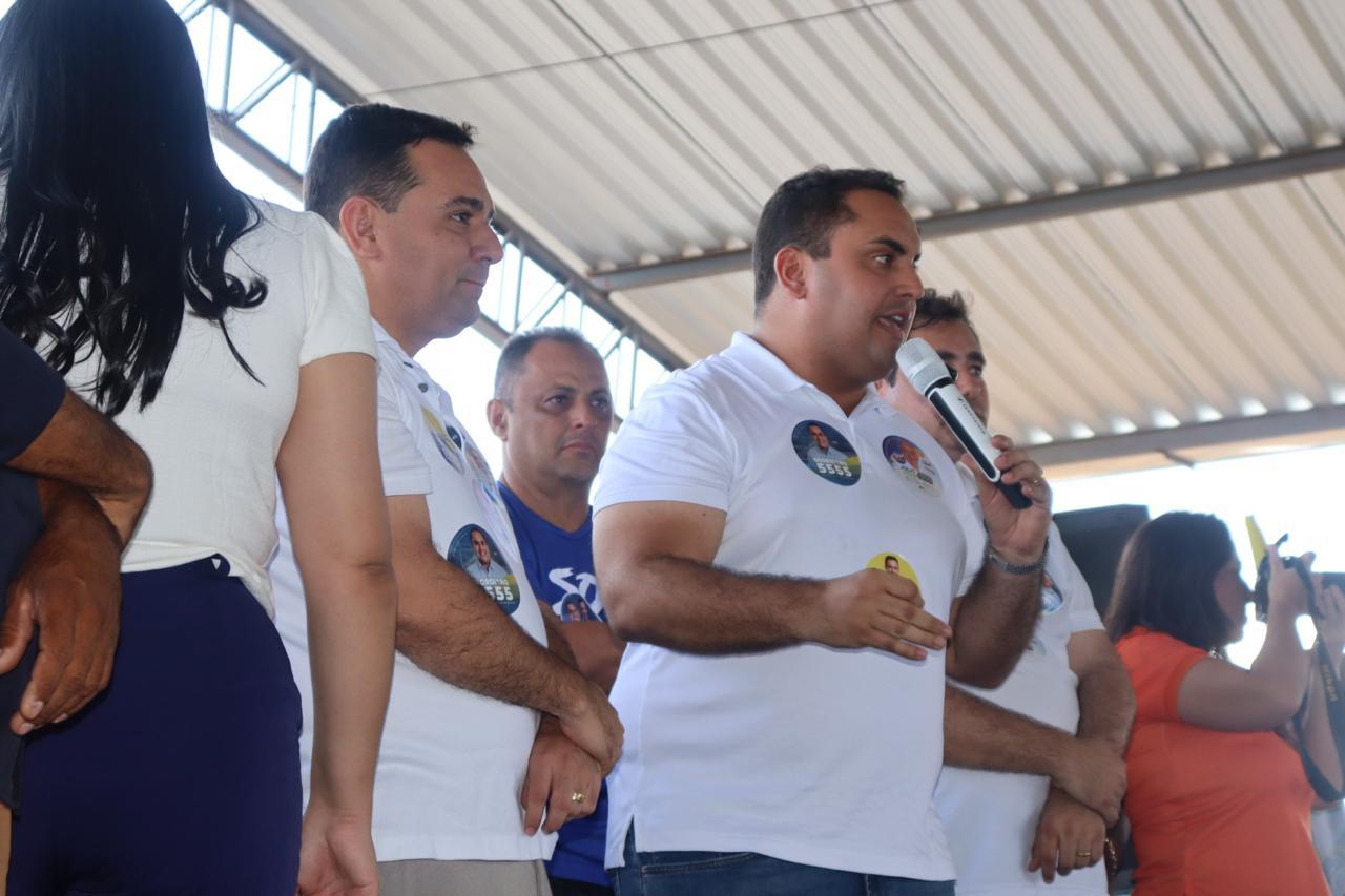 Adesivaço e carreata reúnem lideranças e apoiadores em Padre Marcos