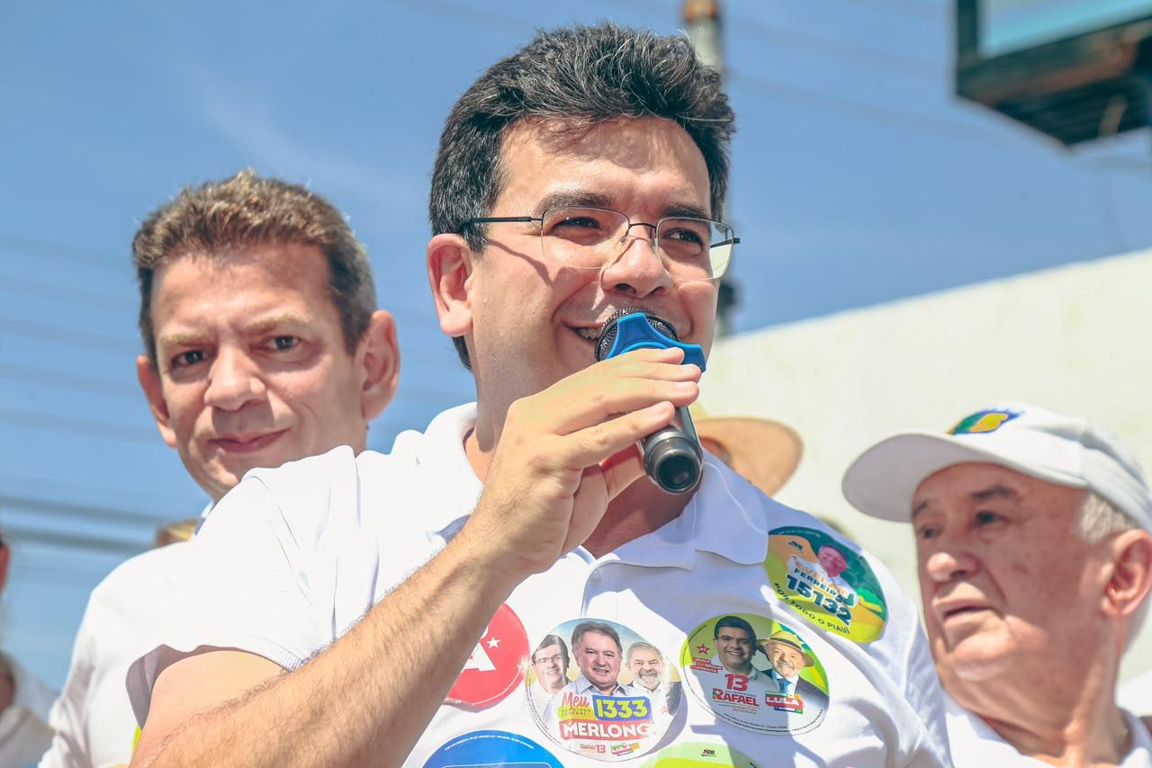Rafael Fonteles mostra força política na região Sul com grande caminhada em São Raimundo Nonato