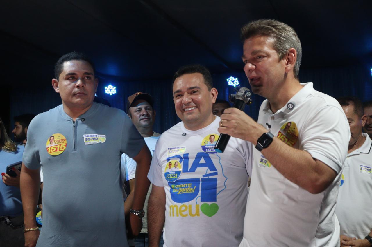 Carreata, adesivaço e ato político reúnem apoiadores em Jaicós