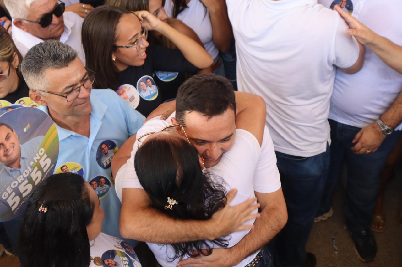 Adesivaço e carreata reúnem lideranças e apoiadores em Padre Marcos