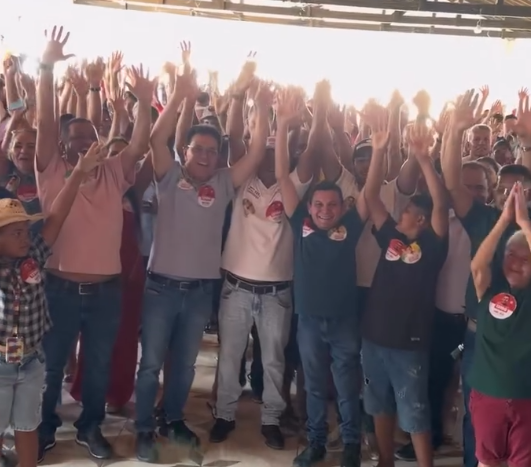 Zé Santana participa de reunião com amigos do vereador Neguim dos Áudios em Avelino Lopes