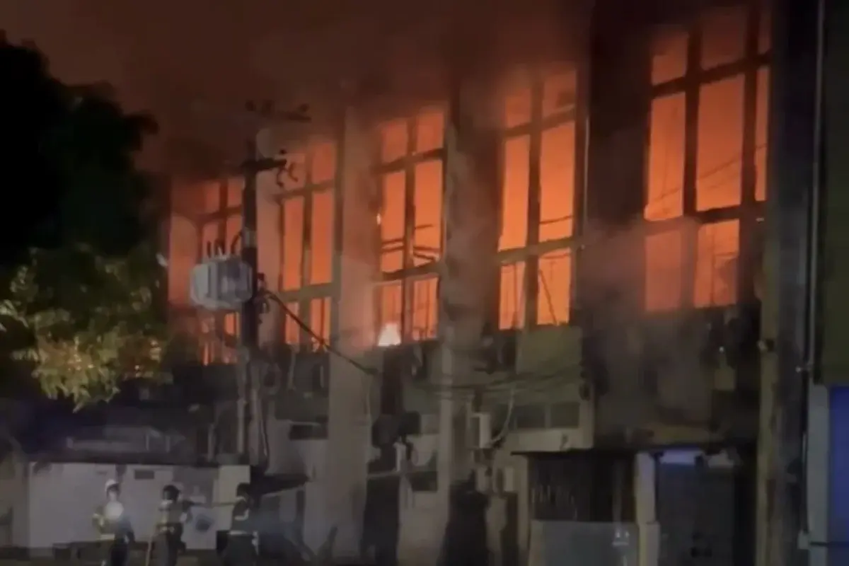 Incêndio atinge prédio da UFPE horas após alunos receberem ameaças de ataque