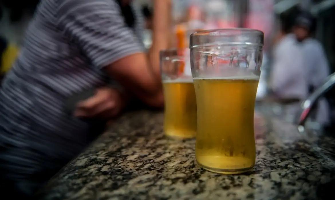 Lei seca proíbe venda de bebidas alcoólicas no Piauí das 4h às 17h no domingo