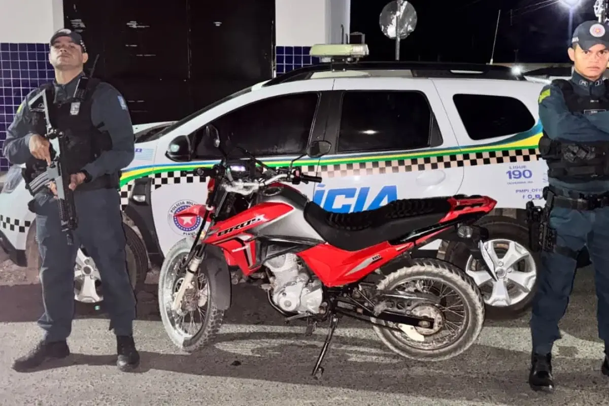 PIO IX | PM apreende motocicleta com sinais de adulteração no centro da cidade