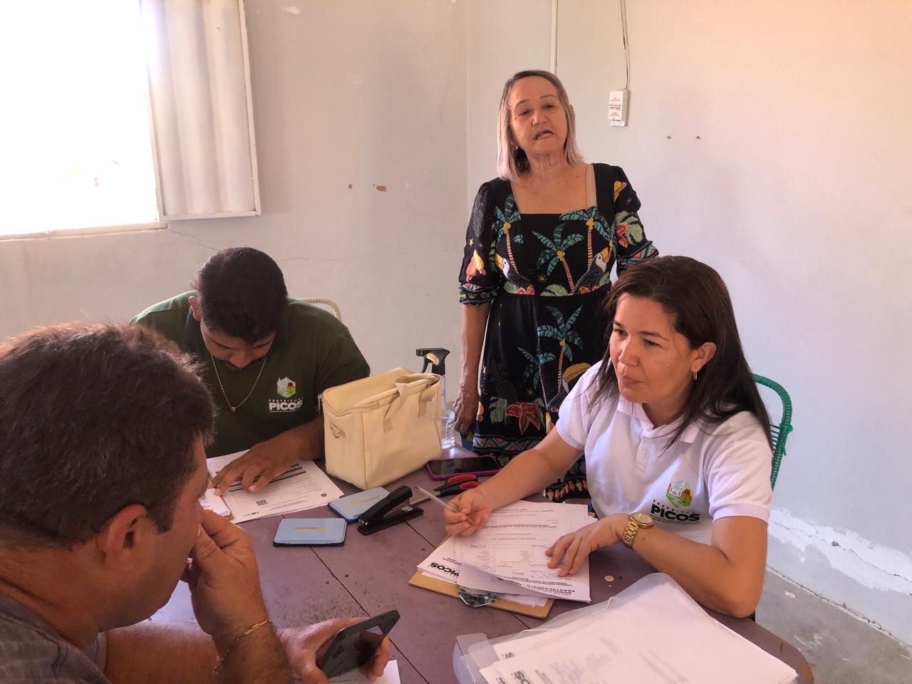Secretaria de Agricultura realiza inscrições do Garantia-Safra nas comunidades e destaca agilidade com uso da internet