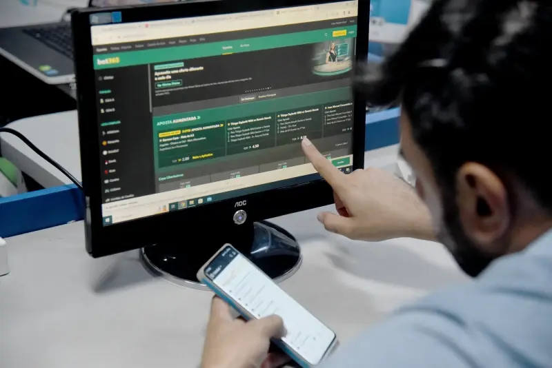 Sites e aplicativos de bets devem sair do ar nesta terça-feira (6)