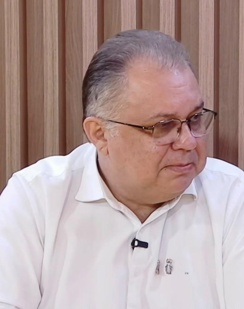 Florentino Neto destaca experiência administrativa e relação com Parnaíba em entrevista