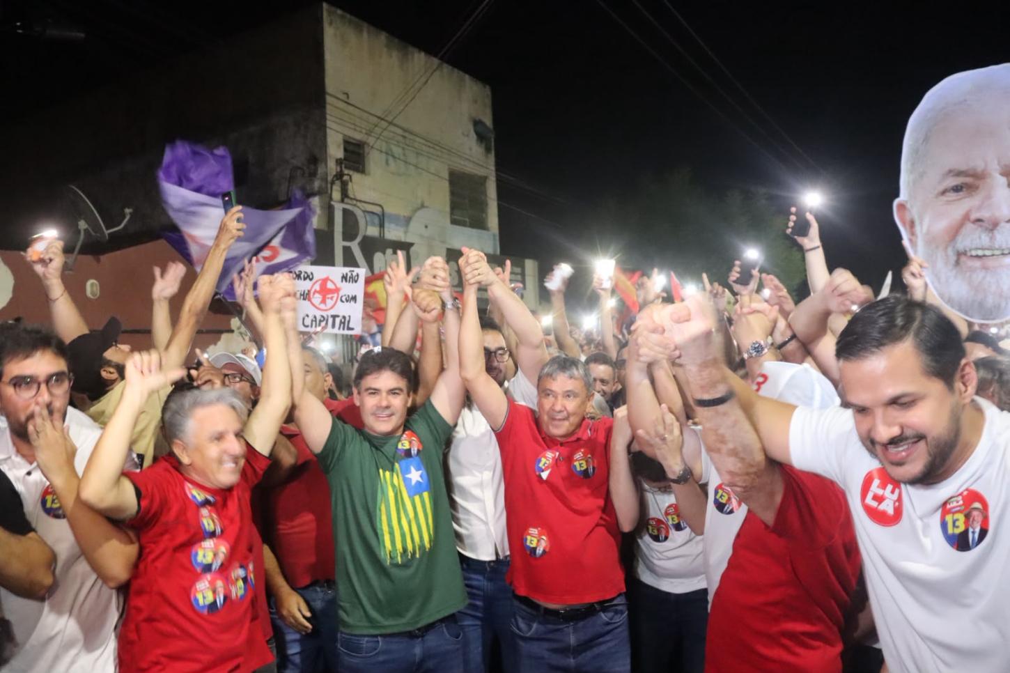 Grande caminhada em apoio a Lula reúne lideranças políticas e movimenta ruas de Picos