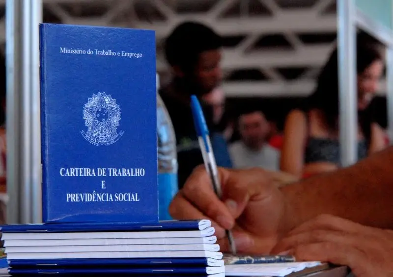 Sine divulga novas vagas de trabalho em Teresina, Floriano, Parnaíba e Picos nesta terça (6)