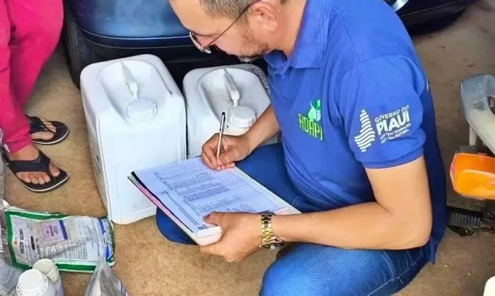 Adapi estabelece período de transição para cadastro de produtores na compra de agrotóxicos
