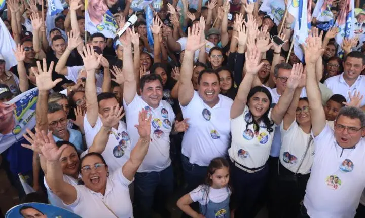 Adesivaço e carreata reúnem lideranças e apoiadores em Padre Marcos