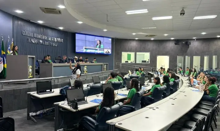 Alunos da rede municipal participam da 2ª edição do projeto Escola na Câmara em Teresina