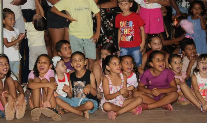 Aroeiras do Itaim realiza primeira edição do Dia da Alegria com centenas de crianças