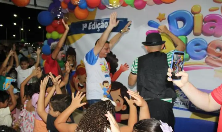 Aroeiras do Itaim realiza primeira edição do Dia da Alegria com centenas de crianças