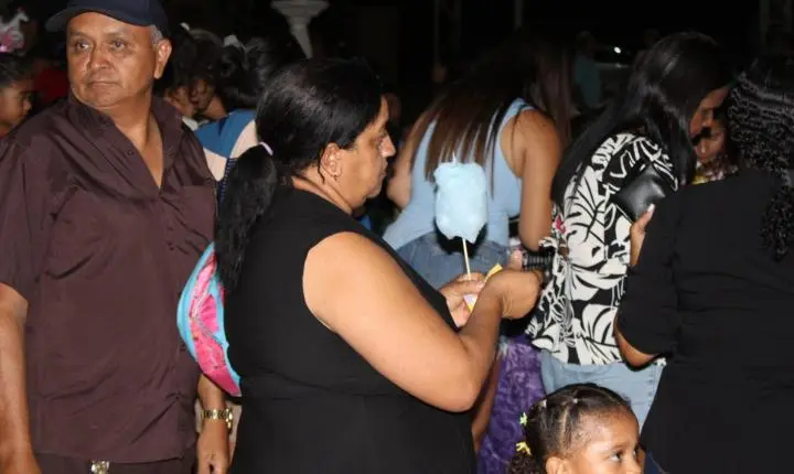 Aroeiras do Itaim realiza primeira edição do Dia da Alegria com centenas de crianças