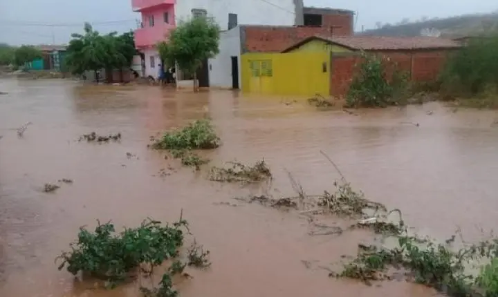 Chuva intensa registra 46 mm em Picos e Defesa Civil mantém monitoramento em áreas de risco
