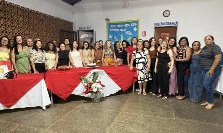 Escola Celeste Martins de Deus promove Café Afetivo em homenagem a professoras