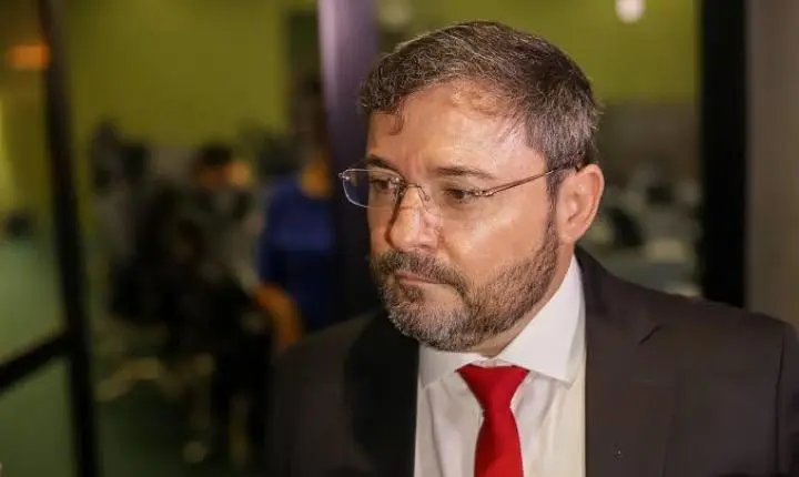 Fábio Novo acusa oposição de defender “carroça” no transporte público de Teresina