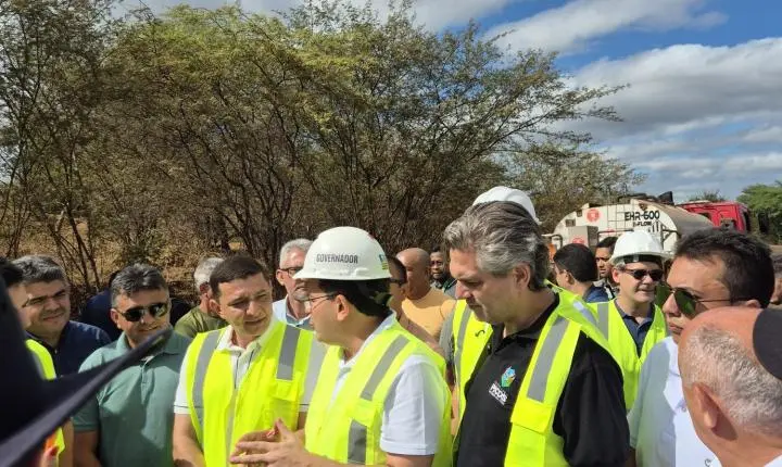 Governador Rafael Fonteles vistoria recuperação da PI-379 e reforça compromisso com investimentos na região de Picos