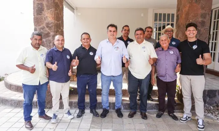 *Grupo de vereadores da mesma cidade e partido de Júlio César declaram voto para Ciro Nogueira*    O senador e candidato à reeleição, Ciro Nogueira, presidente nacional do Progressistas, recebeu o apoio de um importante grupo de v