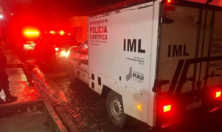 Jovem de 23 anos é morto a tiros em residência na zona Sudeste de Teresina