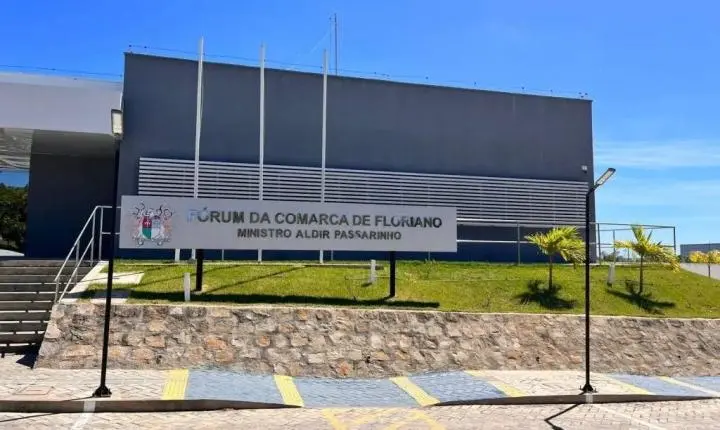 Justiça obriga Arraial-PI a conceder reajuste de 23,81% a professores e município amplia aumento para toda a rede