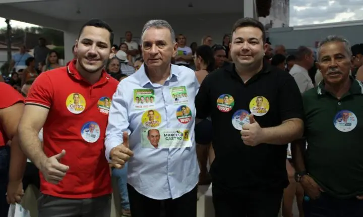Naerton Moura reúne multidão em adesivaço com Severo Eulálio e Castro Neto em Sussuapara