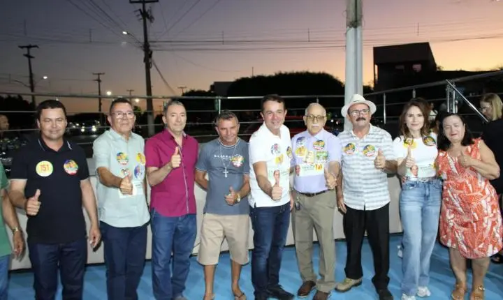 Naerton Moura reúne multidão em adesivaço com Severo Eulálio e Castro Neto em Sussuapara