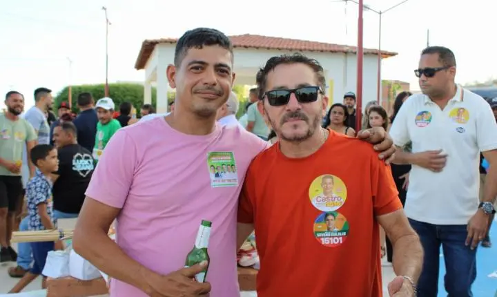 Naerton Moura reúne multidão em adesivaço com Severo Eulálio e Castro Neto em Sussuapara