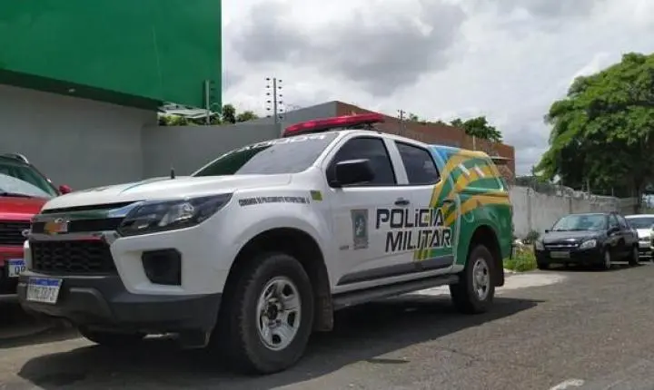 Noite de tensão em Marcolândia: perseguição policial termina com suspeito armado preso após fuga alucinante