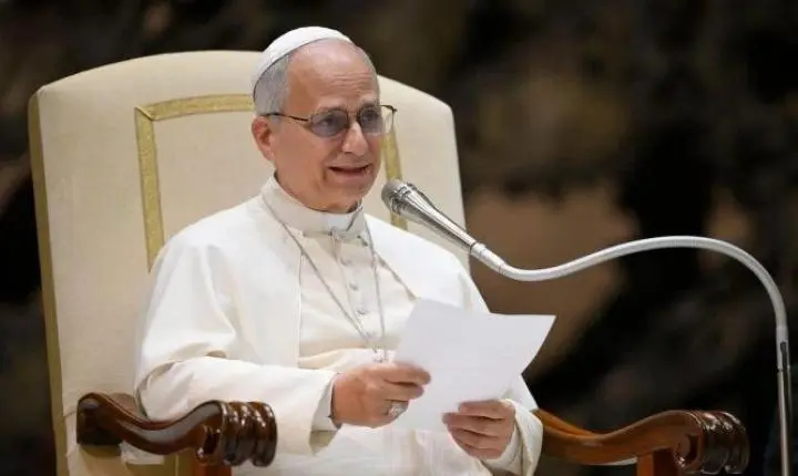 Papa Leão XIV é diagnosticado com câncer de pulmão